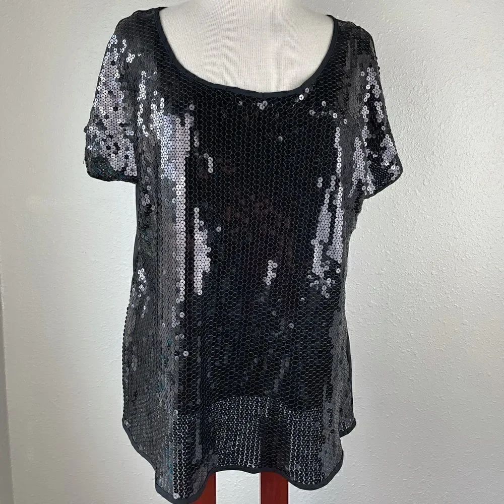 NWT Adiva Black Sequin Top Size M